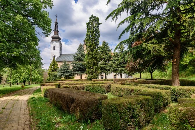 Manastir Šišatovac, Fruška gora, Srbija