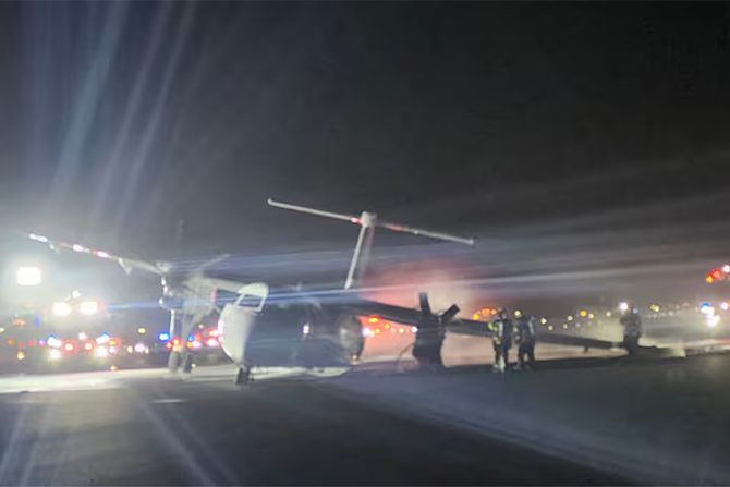 Aerodrom u Halifaksu. avionska nesreća , avion se zapalio