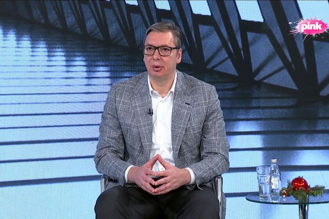 Aleksandar Vučić, Hit tvit