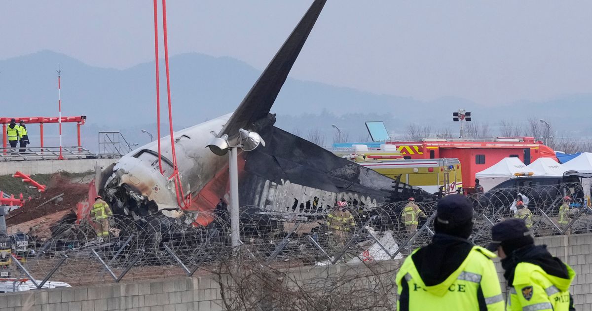 Oštećena crna kutija srušenog južnokorejskog aviona biće poslata u SAD na analizu