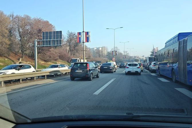 autoput Novi Beograd, gužve, Nova godinja