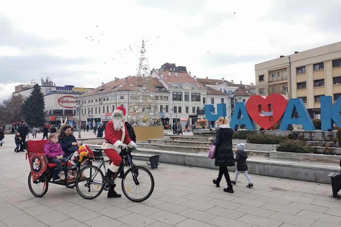 Mališani obožavaju Dragana