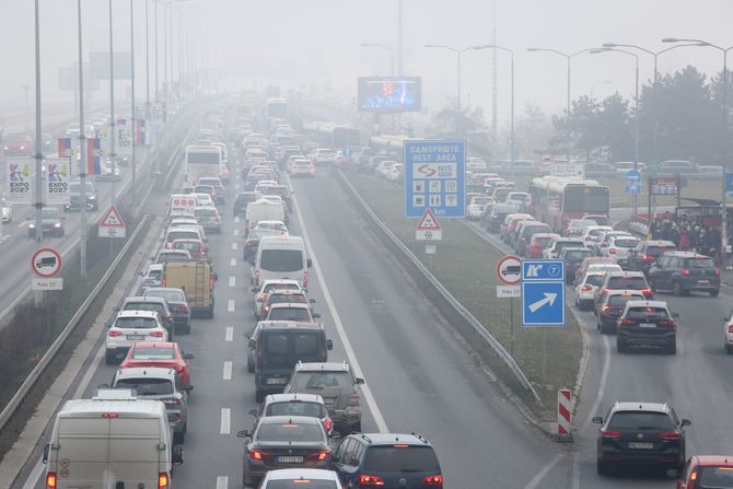 Gužva, Auto put, Saobraćaj, Nova godina