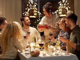 prijatelji, večera, novogodišnja večera. nova godina