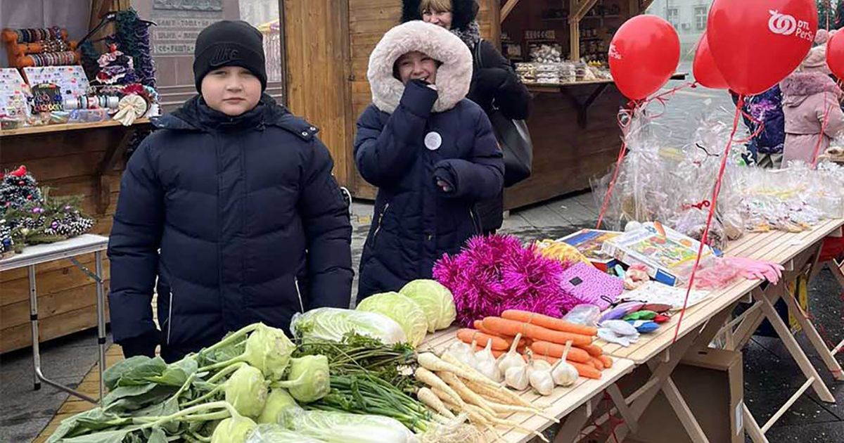 Devetogodišnji Teodor iz Mihajlova je primer i zrelosti i vrednoće: Što baka i deka proizvedu, on prodaje