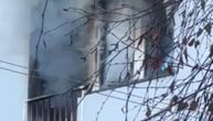 Prvi snimci drame u Užicu: Dim kulja na sve strane, vatrogasci na terenu u borbi sa stihijom