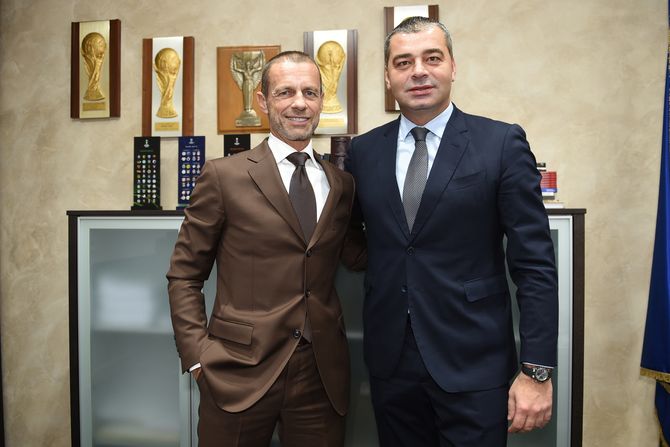 Zoran Laković Zoran Laković