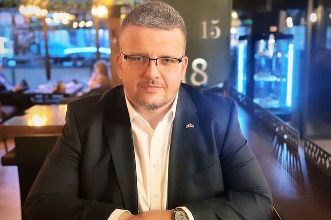 Aleksandar Zobenica Aleksandar Zobenica