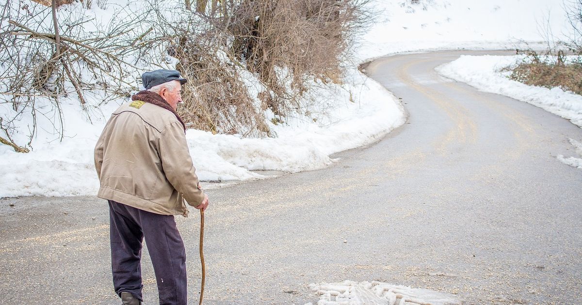 Hrvat Petar ima 90 godina i jedini je stanovnik sela na KiM: "Bojim se da niko neće naći moje telo kad umrem"