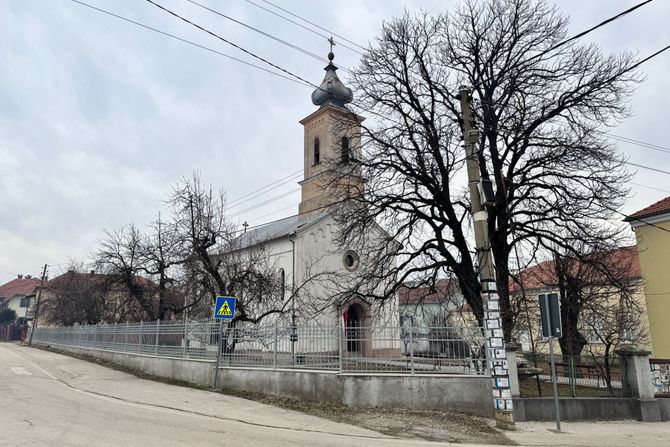 Crkva u Jabukovcu, Jabukovac, Milorad Milinković, Potera, tragač