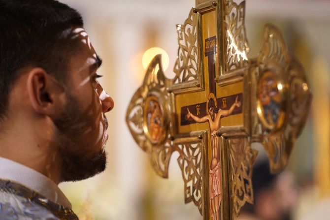 BOŽIĆ LITURGIJA PATRIJARH BOŽIĆ LITURGIJA PATRIJARH