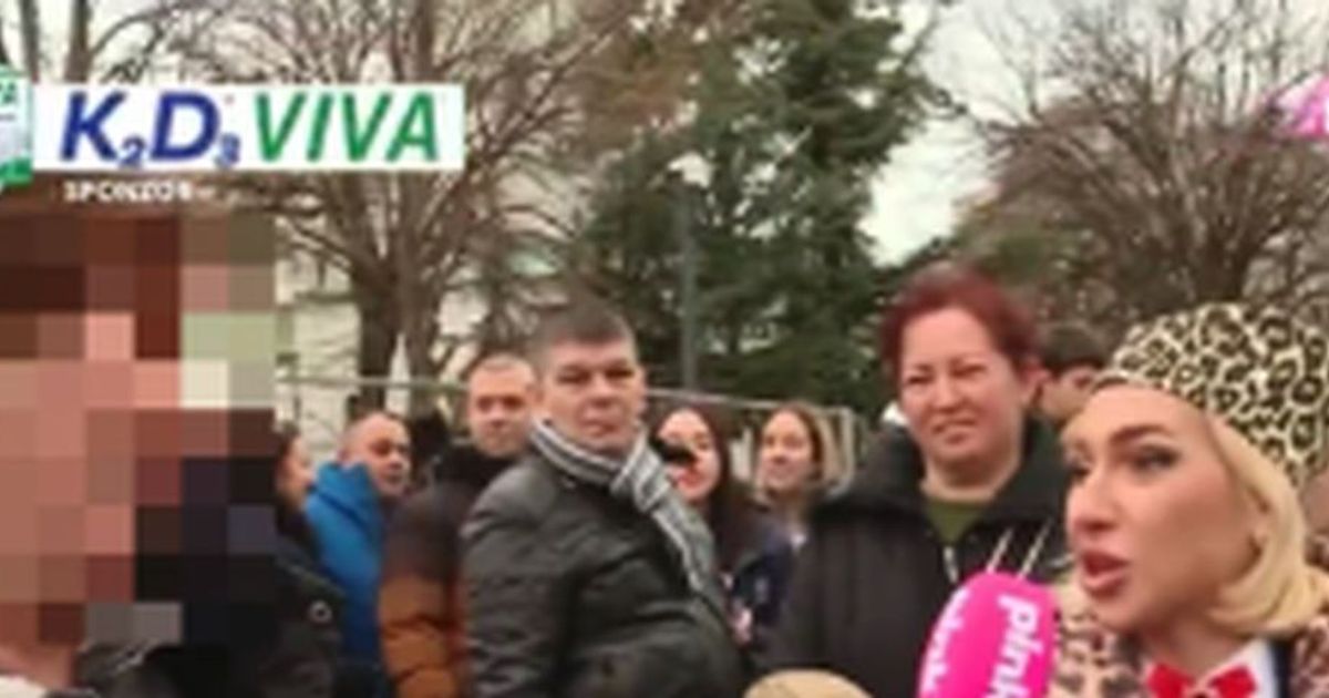 "Vaistinu Vaskrse": Jovana Jeremić napravila lapsus ispred Hrama na Božić pred kamerama! Svi su šokirani