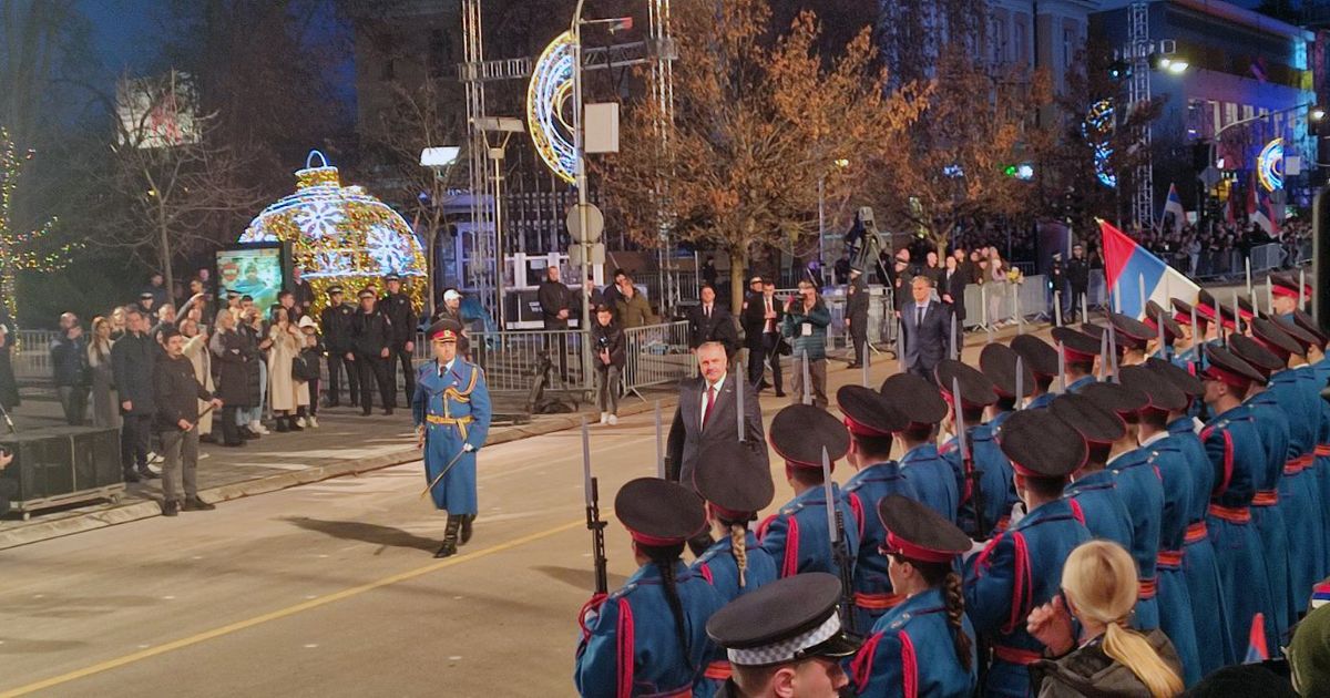 Banjaluka: Održan svečani defile povodom Dana Republike Srpske