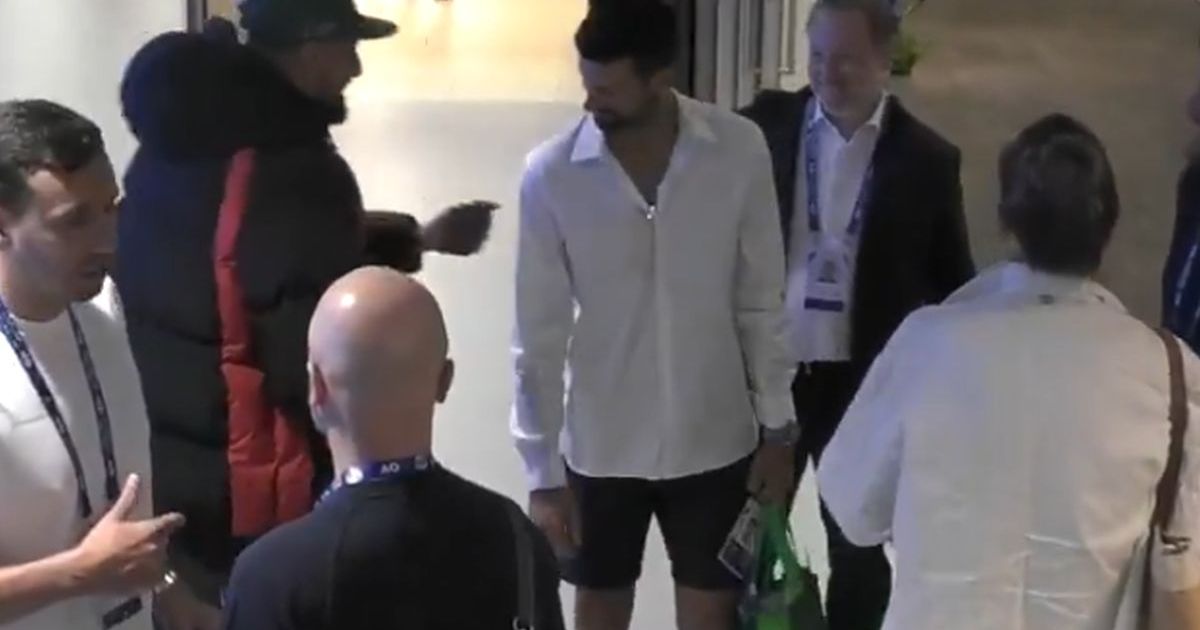 Cool clip from Melbourne: Kyrgios approachs Novak from behind, Djokovic amazed by what he was wearing