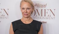 Pamela Anderson govorila o novoj verziji komedije "Goli pištolj" i odnosu sa Lijamom Nisonom