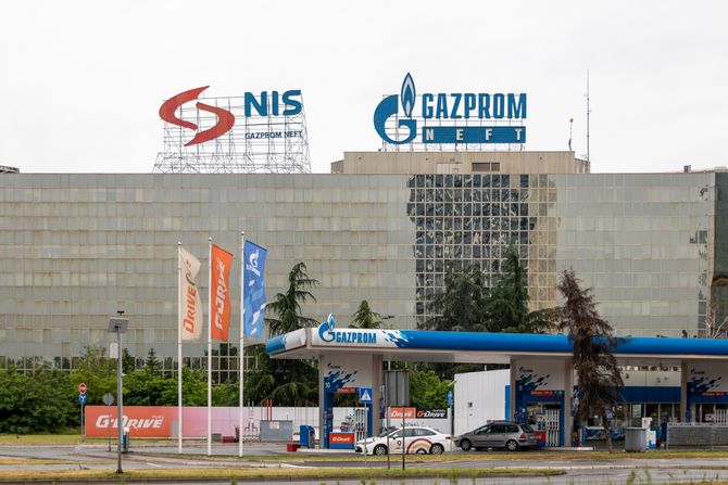 NIS Petrol Gazprom Neft