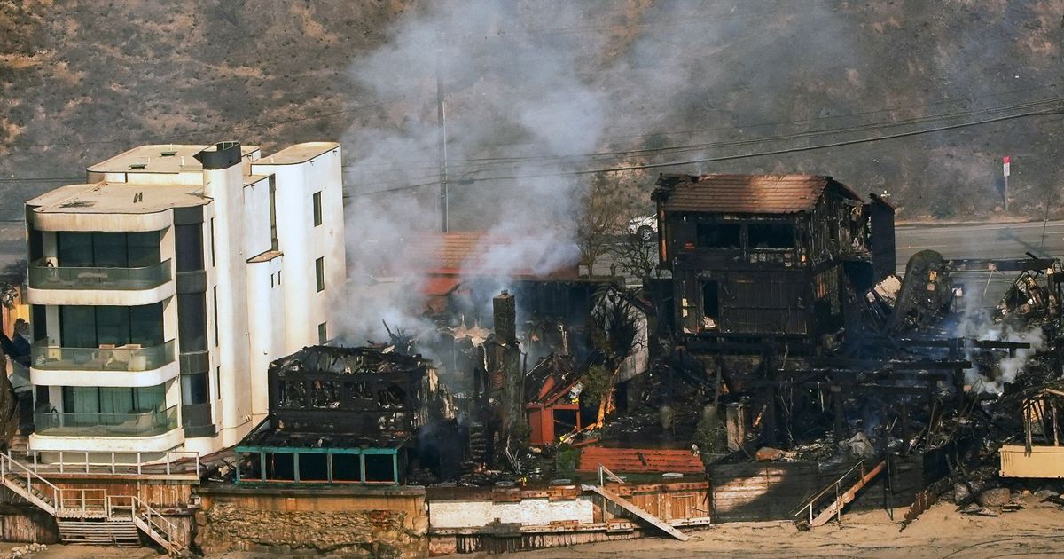 Sve izgorelo do temelja, a ova vila je ostala netaknuta: Čudo u Los Anđelesu, svi se pitaju kako je to moguće