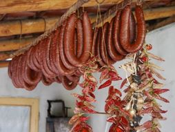 Pirotska peglana kobasica, peglana kobasica, kobasica, Pirot