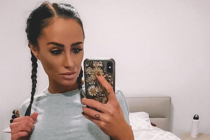 DJ Courtney Mills DJ Courtney Mills