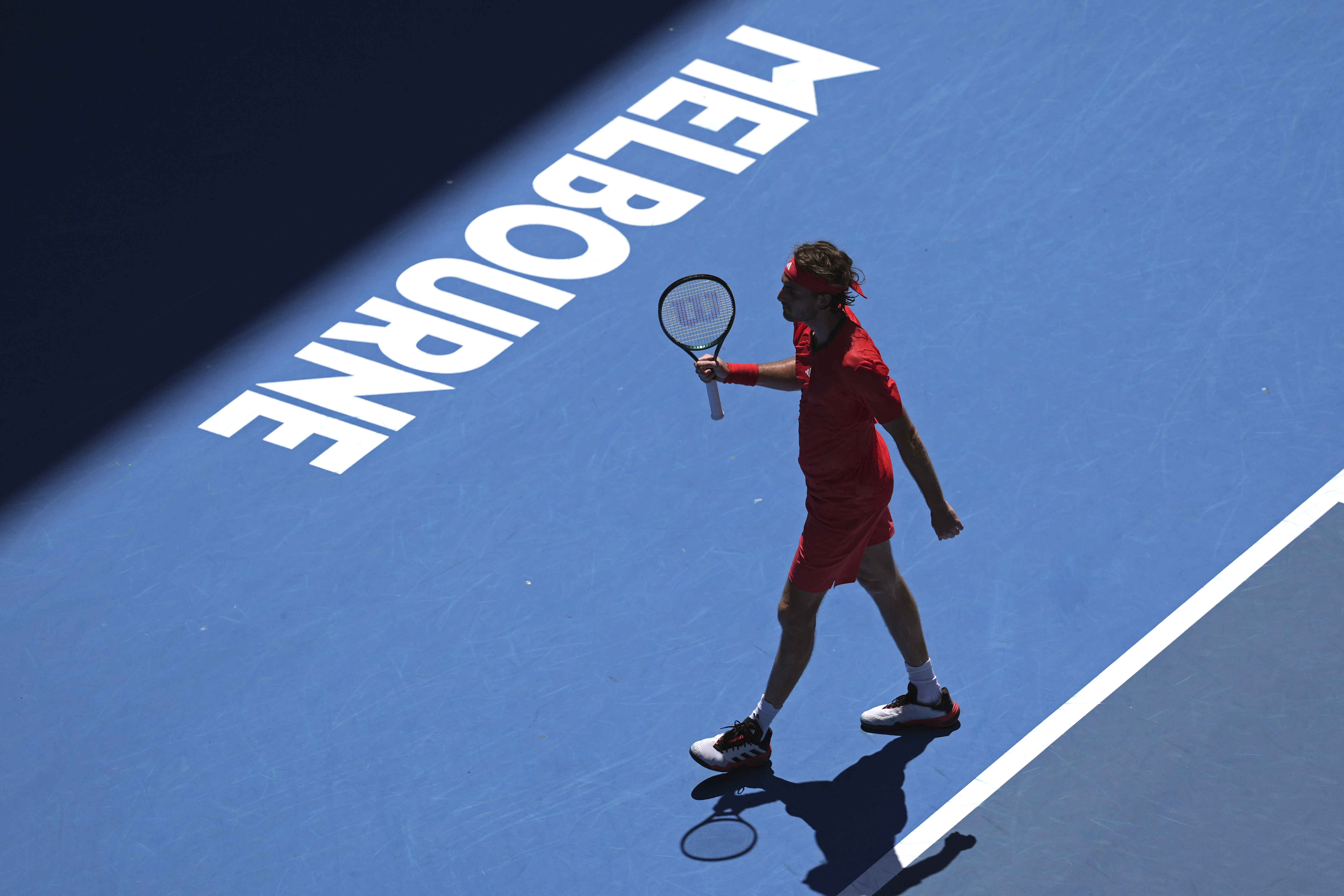 Bio je jedan od najboljih na svetu, pa je upao u krizu... Sad je šokantno izgubio i imao je najčudniju poruku