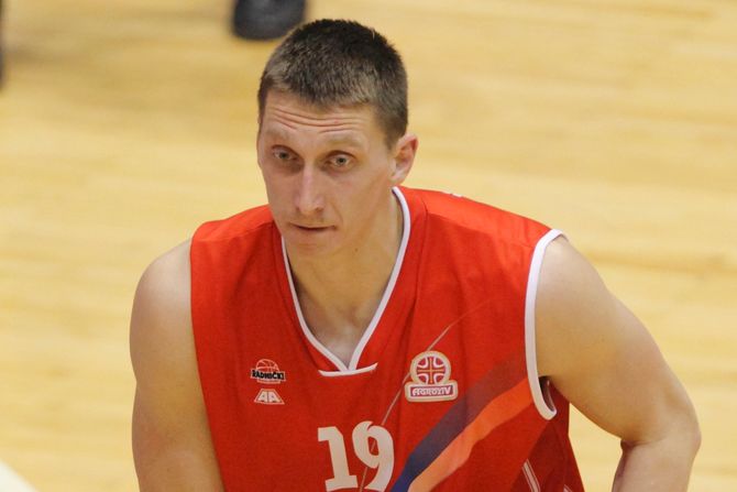 Uroš Nikolić Uroš Nikolić