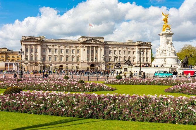Buckingham Palace, Bakingemska palata