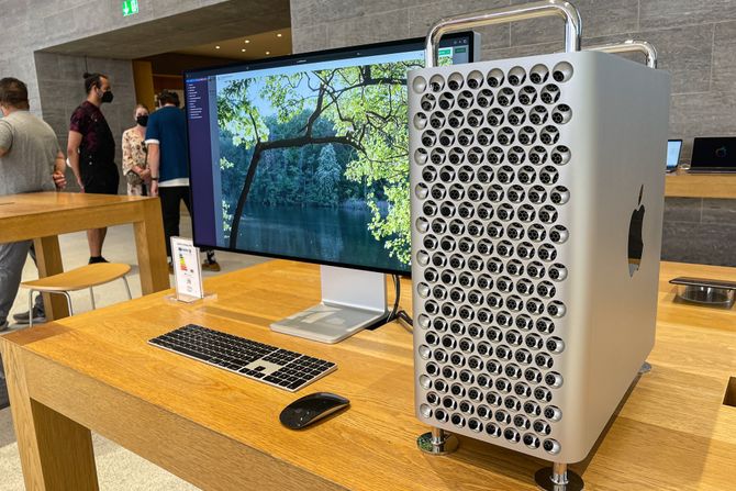 Apple Mac Pro desktop računar