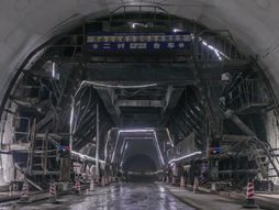 Najduži tunel na autoputu Tjanšan Šengli, Tianshan Shengli, Kina