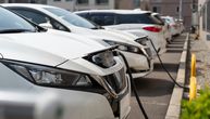 Vozači u neverici: U ovom gradu parking za električne automobile skočio za 162%, za benzince pojeftinio