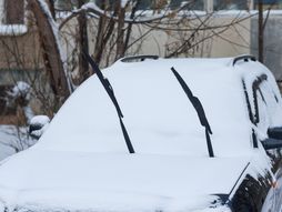 Brisači, auto, zima, sneg