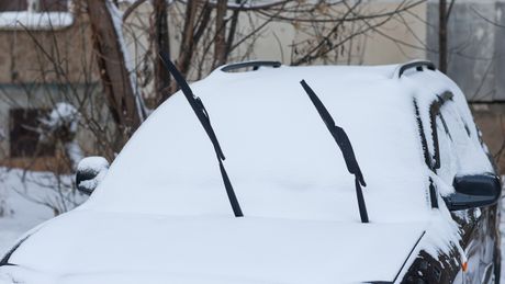 Brisači, auto, zima, sneg