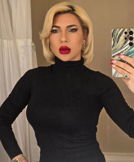 Jovana Jeremić Scarface Skarfejs Lice sa ožiljkom Elvira Jovana Jeremić Scarface Skarfejs Lice sa ožiljkom Elvira