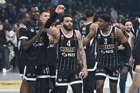 Frenk Nilikina, Dvejn Vašington, KK Partizan Frenk Nilikina, Dvejn Vašington, KK Partizan
