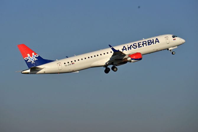 Air Serbia Embraer E190 E195 avion