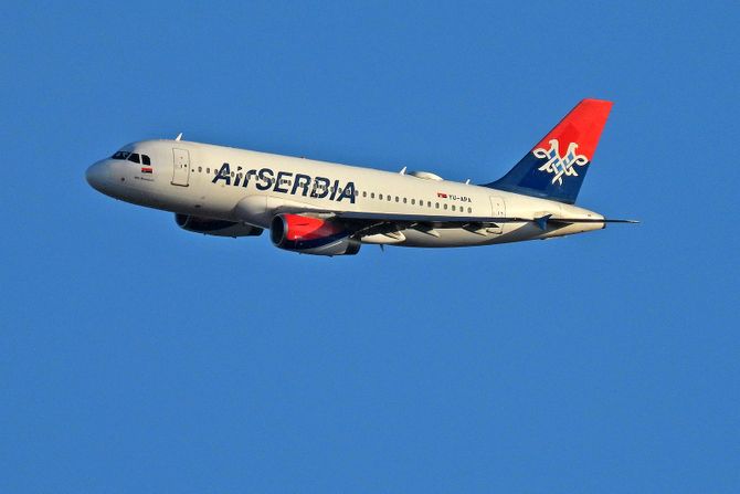 Air Serbia Airbus A319 A320