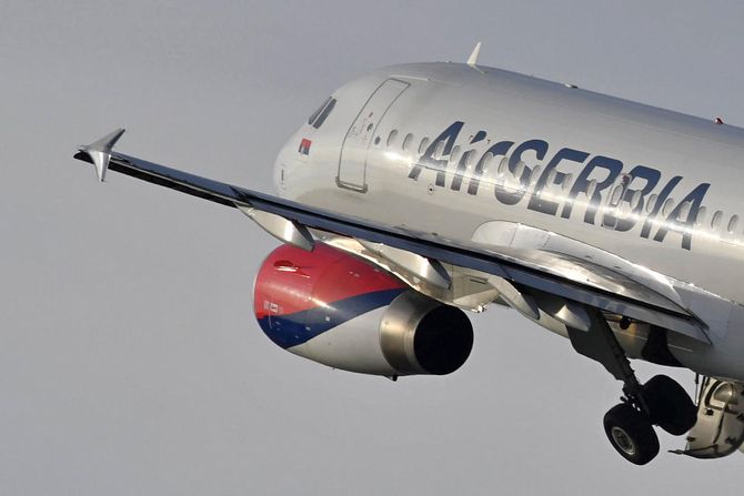 Air Serbia Airbus A319 A320