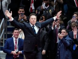 Ilon Mask u Capital One areni