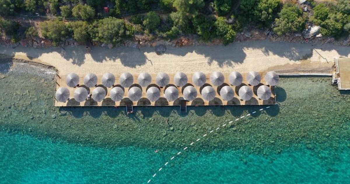 PEŠČANO-ŠLJUNKOVITA PLAŽA SA PLAVOM ZASTAVICOM: Evo predloga za ovogodišnje letovanje