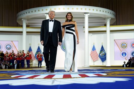 Donald i Melanija Tramp na inaguracionom balu - Commander in Chief Ball
