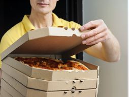 Dostavljač pice, pica