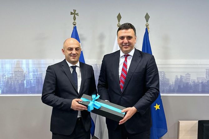 Nikola Nedeljković, Atina Nikola Nedeljković, Atina