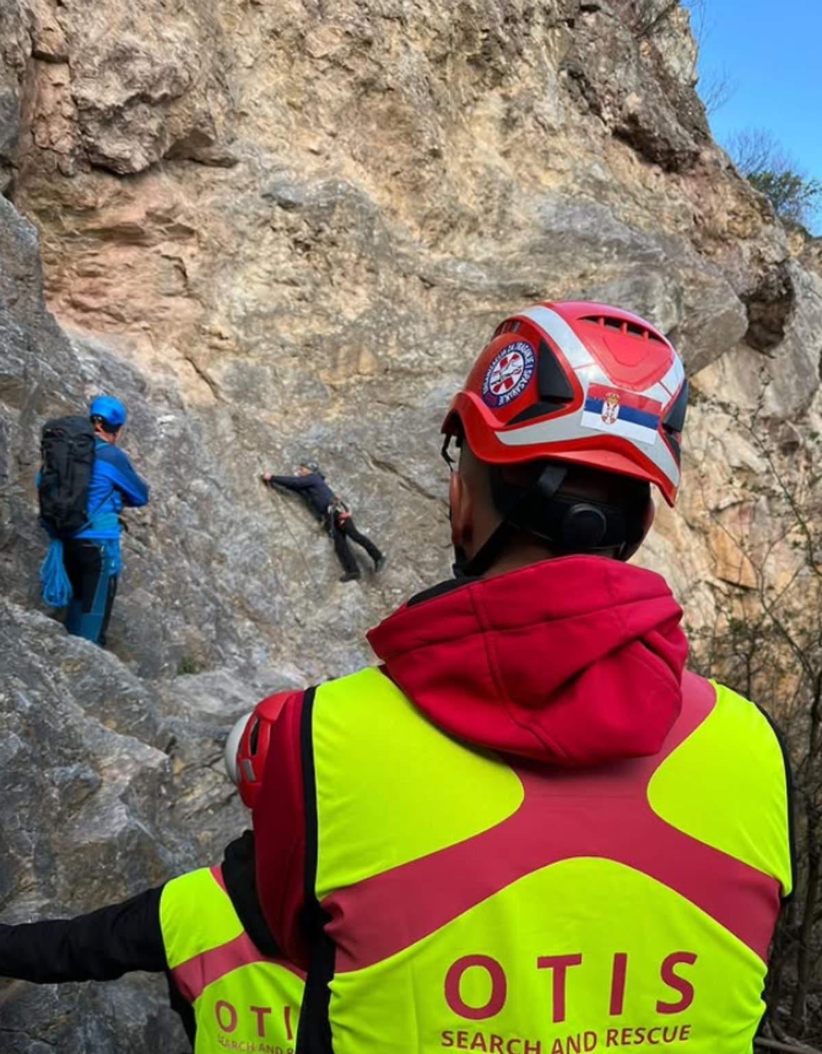 Oni su izvlačili ljude iz ruševina nakon pada nadstrešnice u Novom Sadu: OTIS volonteri traže POJAČANJE