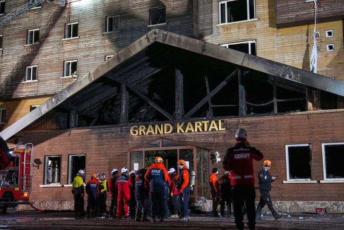 Hotel Grand u Turskoj izgoreo u požaru Hotel Grand u Turskoj izgoreo u požaru