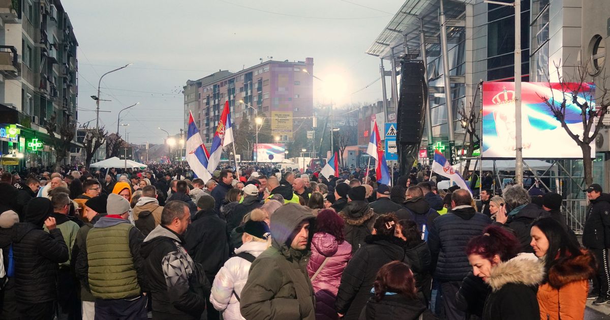 Počeo skup u Jagodini povodom osnivanja Pokreta za narod i državu, očekuje se obraćanje Vučića