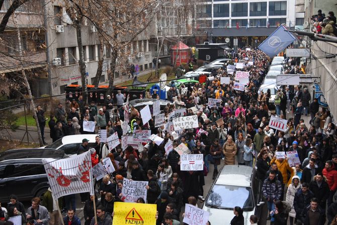 Protesti u Nišu