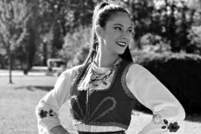 Mina Perišić Mina Perišić