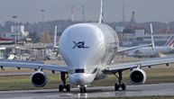 Beluga sletela u Keln: Dim u teretnom prostoru naterao posadu da preusmeri avion