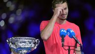 Zverev utučen posle poraza u finalu: "Užasno je stajati pored trofeja, ne možeš da ga dodirneš..."