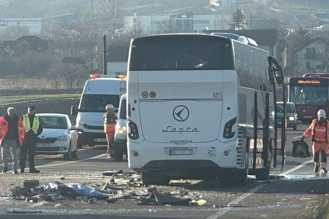 Umka saobraćajna nesreća , nezgoda