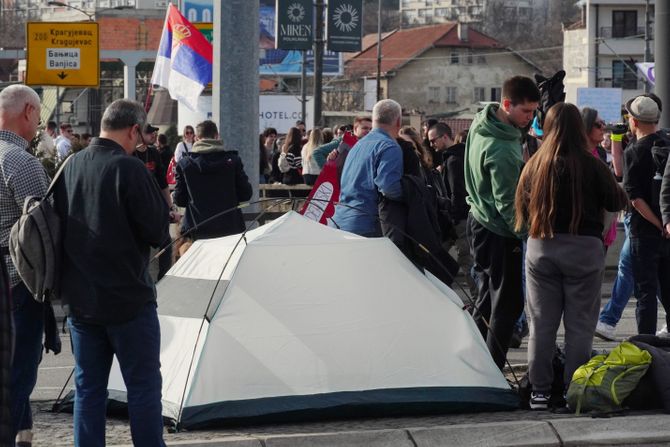 Autokomanda studenti blokada